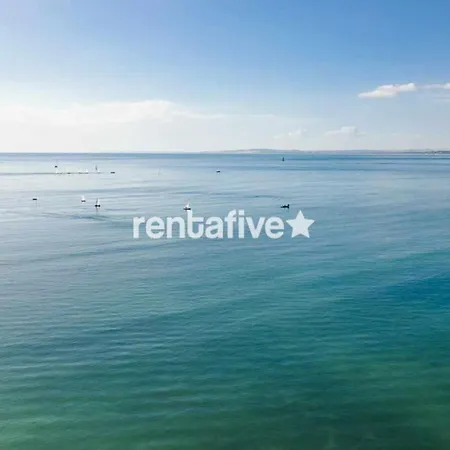 Rentafive Piscina Arenales Vistas Al Mar