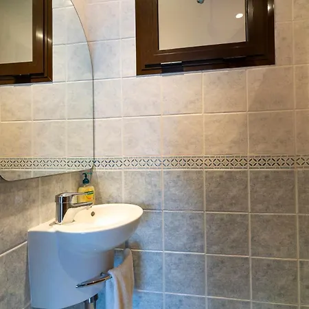 Homestay Rentafive Piscina Arenales Vistas Al Mar *